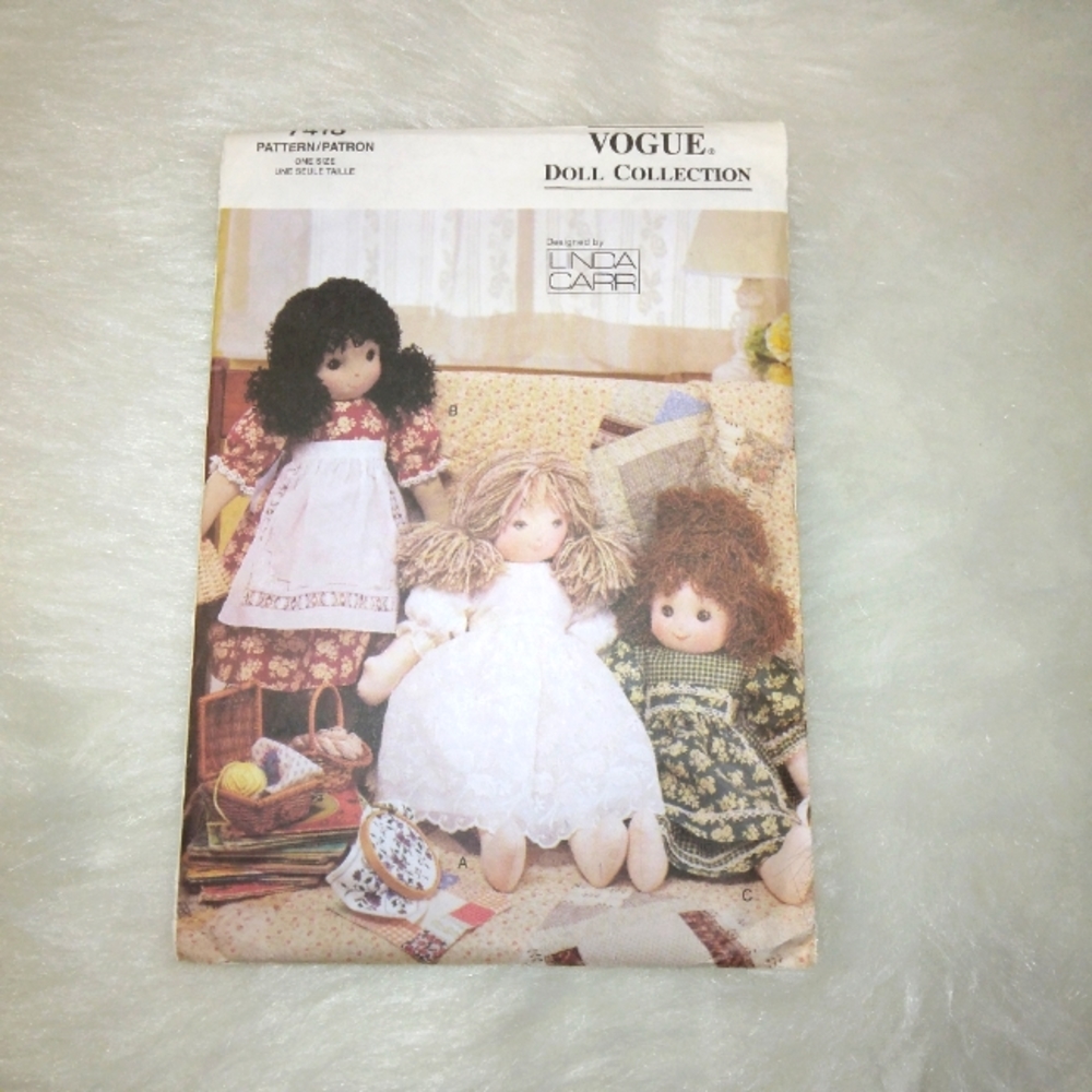 VOGUE 7418 Vogue Doll Collection 18" cloth doll w/clothes